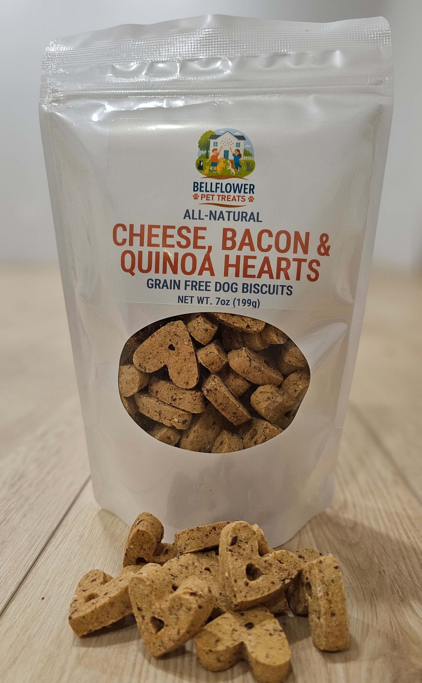 Dog. Grain-Free Cheese, Bacon & Quinoa Hearts 7oz bag