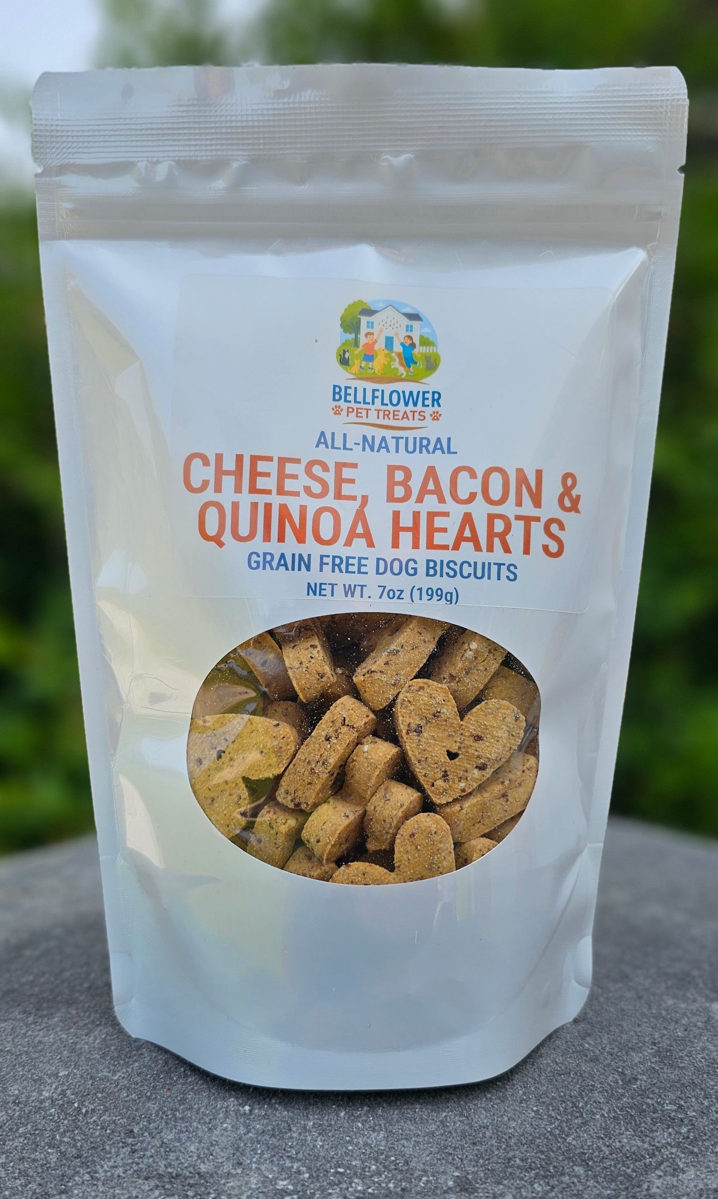 Dog. Grain-Free Cheese, Bacon & Quinoa Hearts 7oz bag